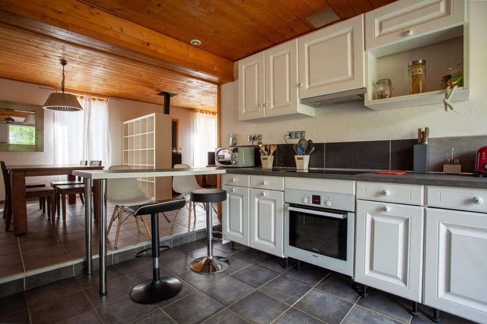 petite maison avec grand jardin clos Apartment in Île-de-France