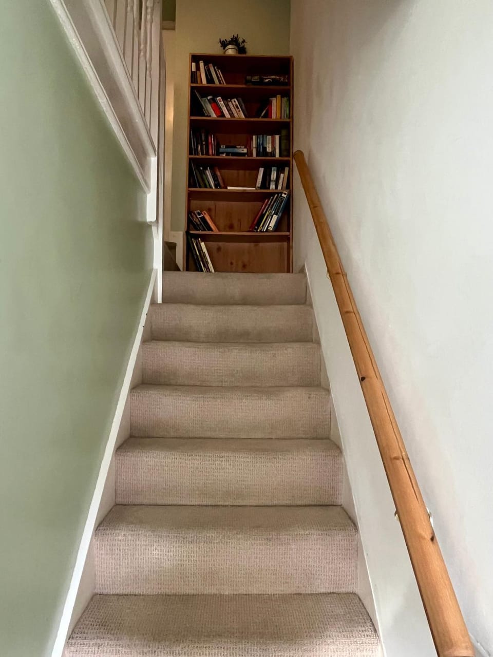 4 bed terraced house in Staple Hill Free Parking Apartment in Bristol