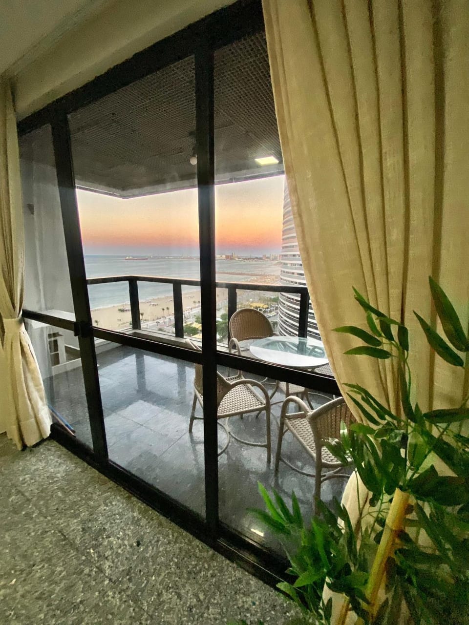 Vista mar Flat Atlântico - Av Abolição 2111 Apartment in Fortaleza