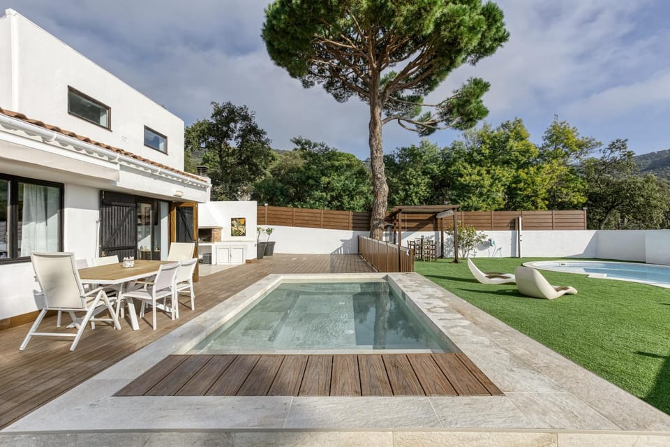 Property building, Living room, Swimming pool
