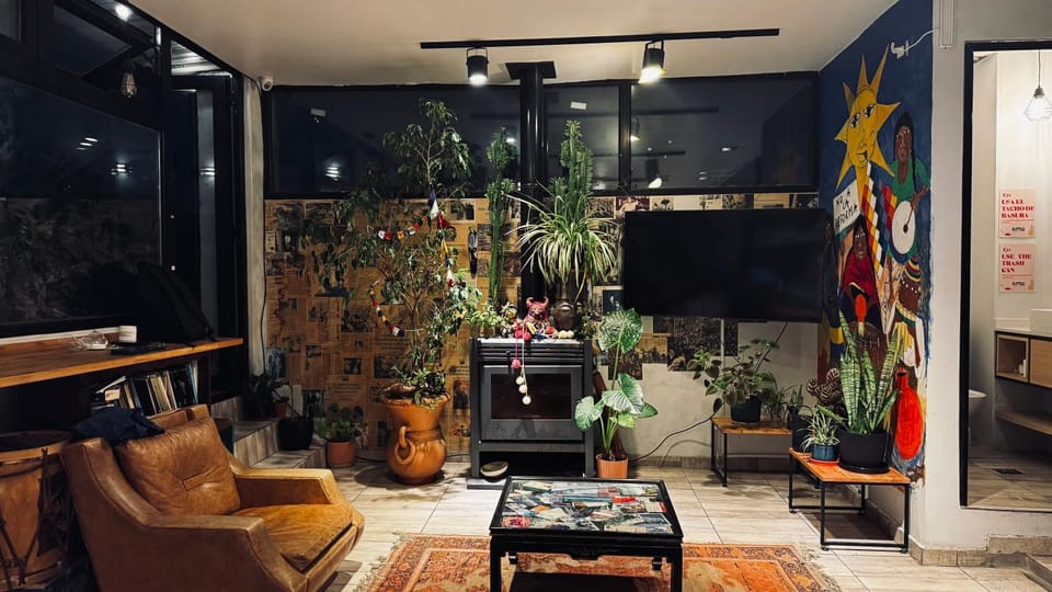 Communal lounge/ TV room, TV and multimedia, Living room, Evening entertainment