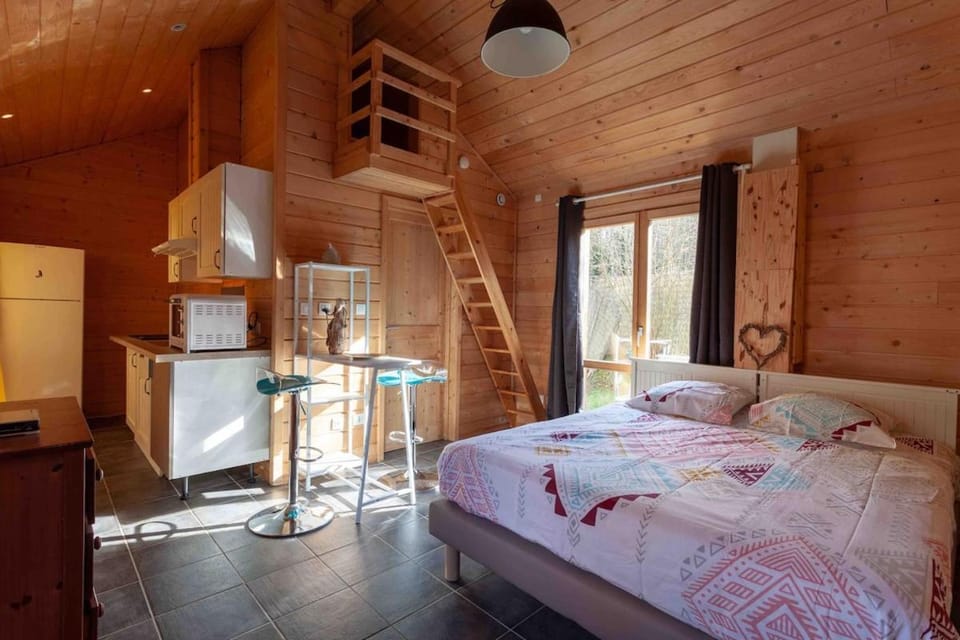 Studio en Bois avec jardin clos Apartment in Île-de-France
