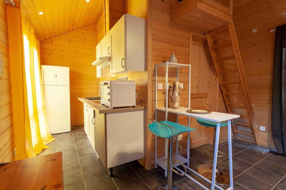 Studio en Bois avec jardin clos Apartment in Île-de-France