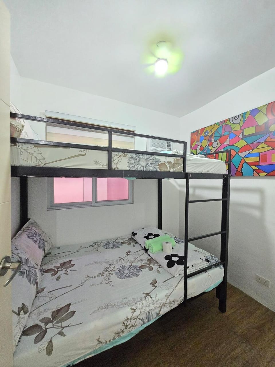 Bed, Photo of the whole room, Bedroom, bunk bed