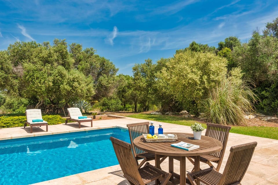 Patio, Off site, Day, Summer, Garden, Pool view, Swimming pool, sunbed, towels