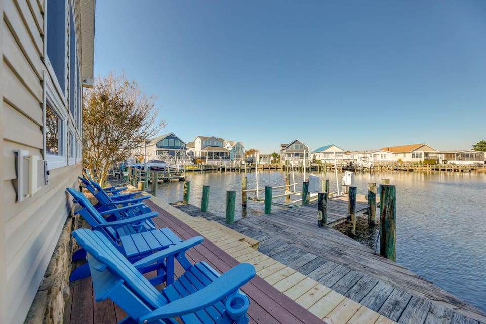 Dock, Pool Access! Waterfront Haven in Ocean City House in Ocean City