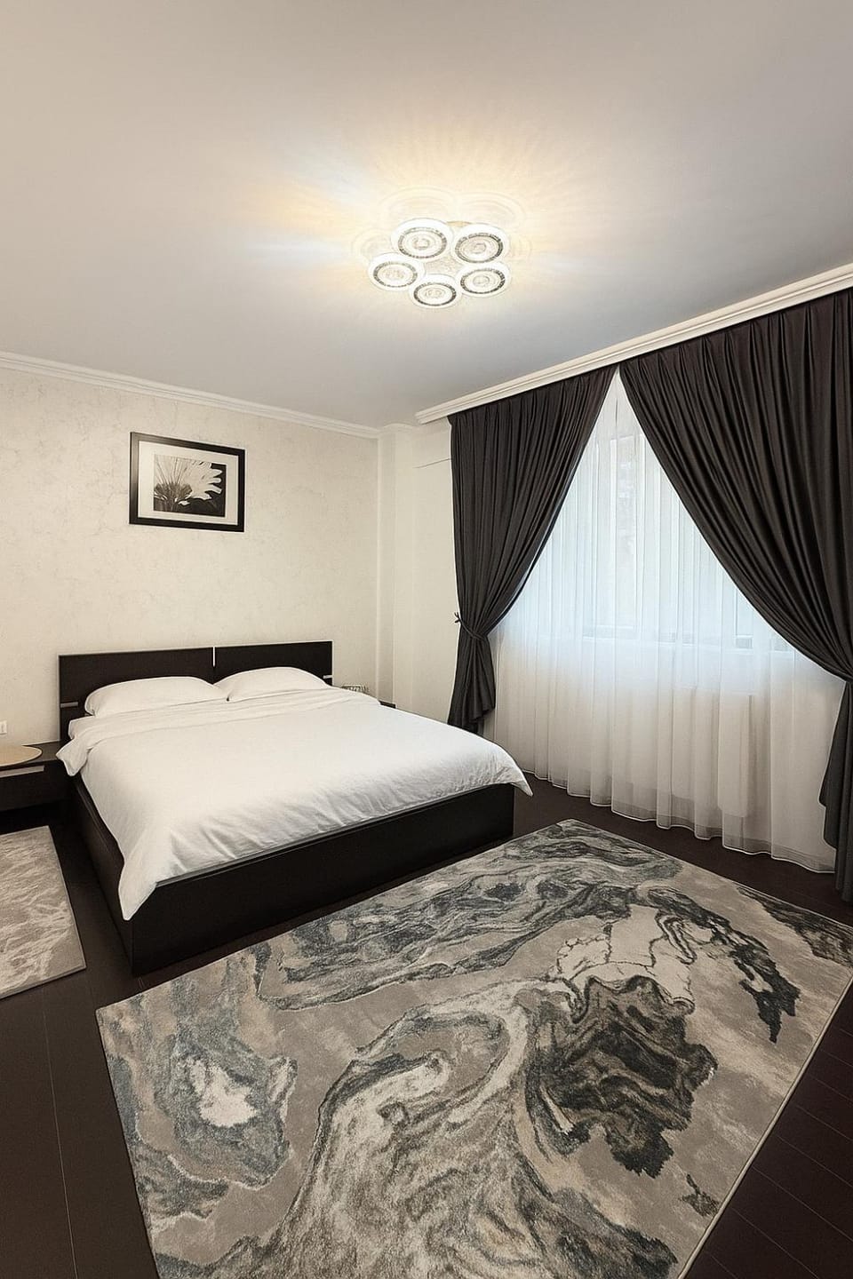 Pearl Apartment in Craiova