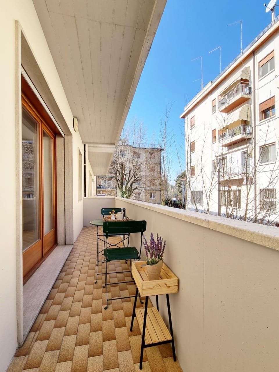 Property building, Day, View (from property/room), Balcony/Terrace, Dining area, Quiet street view