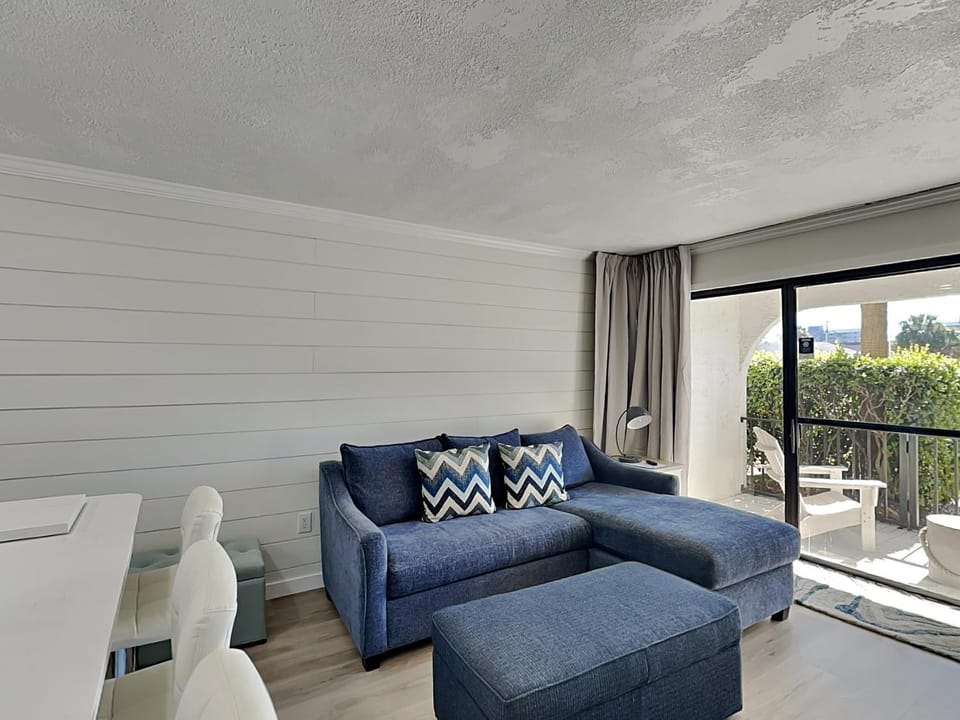 Edgewater Villa #105 Apartment in Panama City Beach