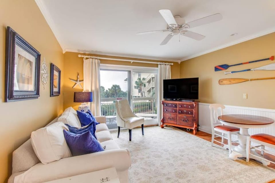 Breakers 128 House in Coligny Beach