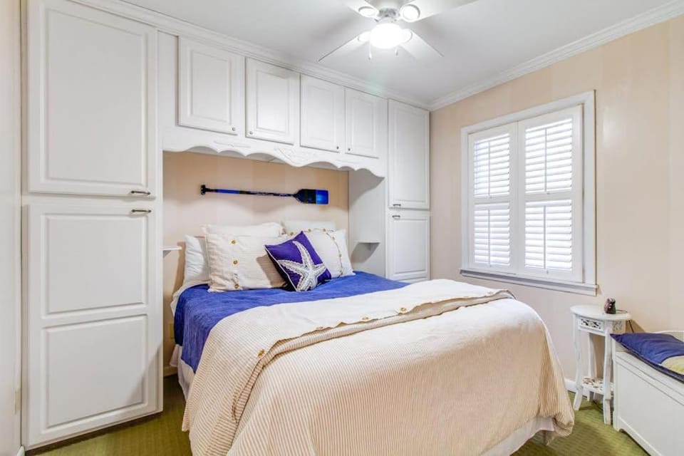 Breakers 128 House in Coligny Beach