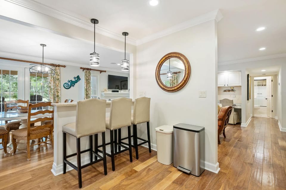 Evian 104 Villa in North Forest Beach