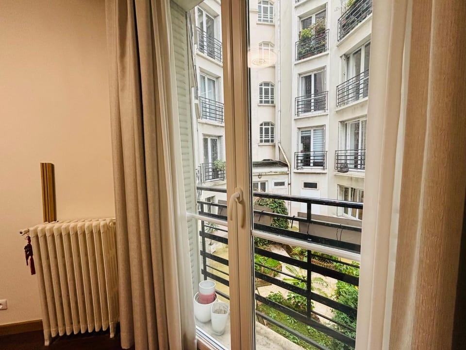 2-bedrooms apart near Parc des Princes Apartment in Paris