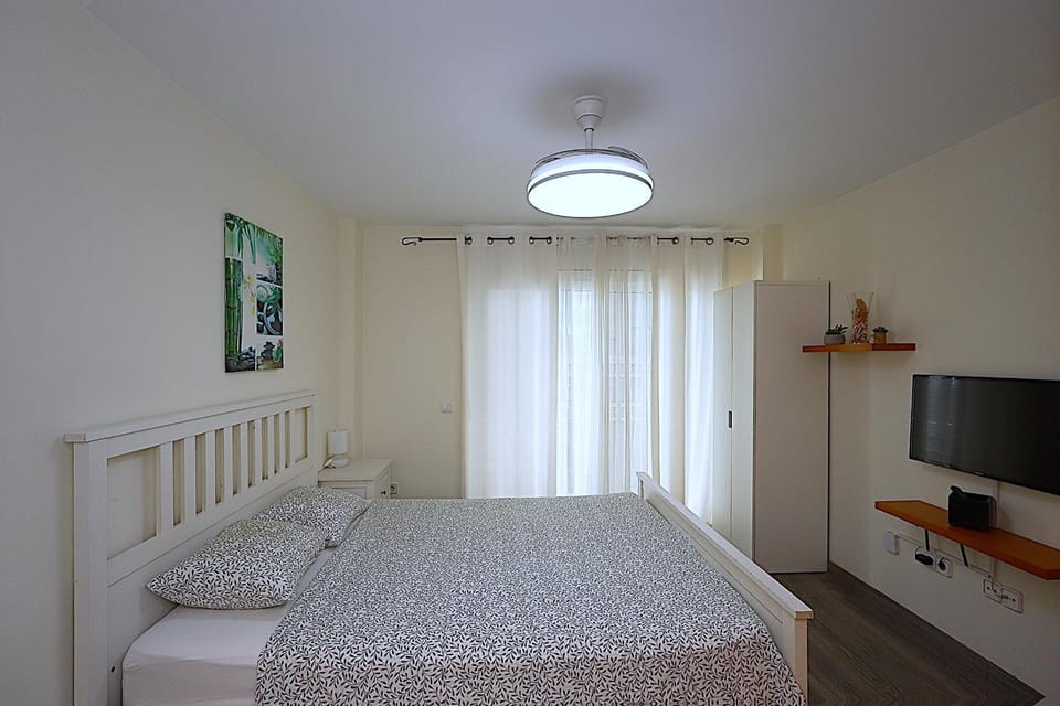 TV and multimedia, Photo of the whole room