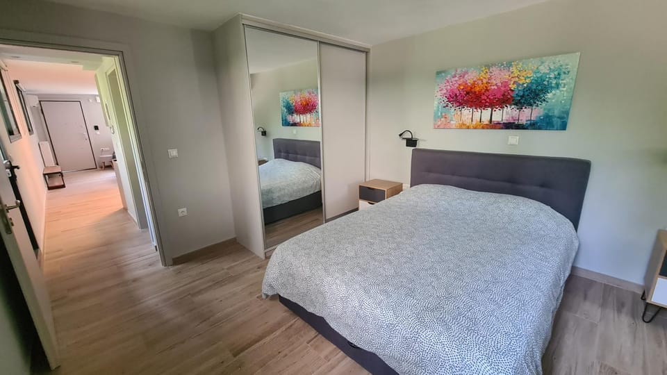 Bed, Bedroom, wardrobe