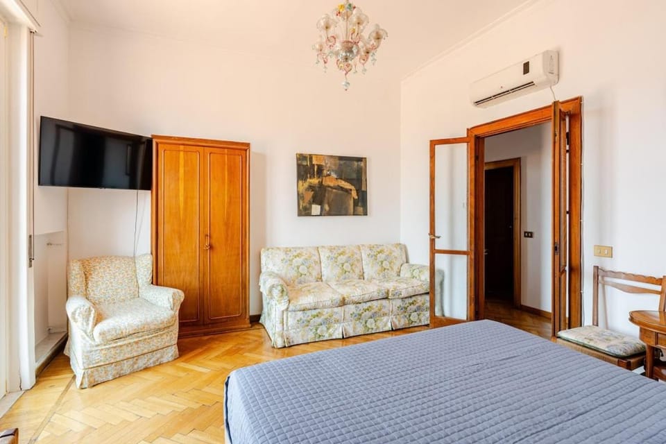Giovannino's House Apartment in Campania