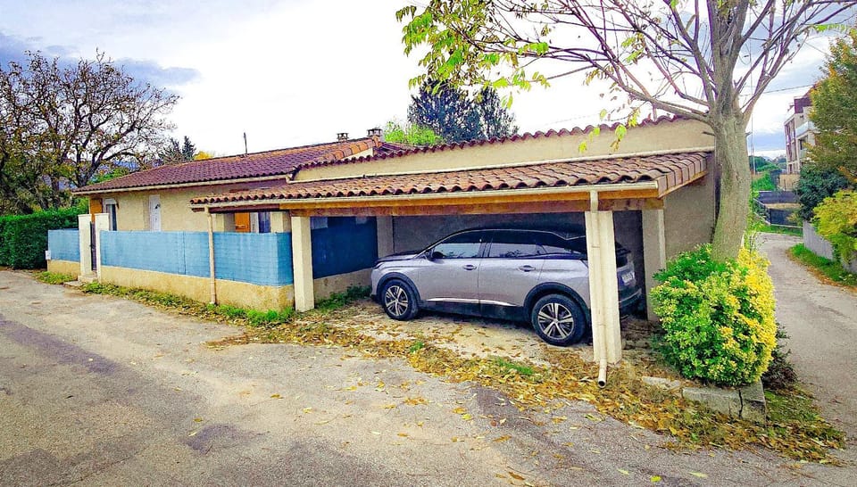 Property building, Parking