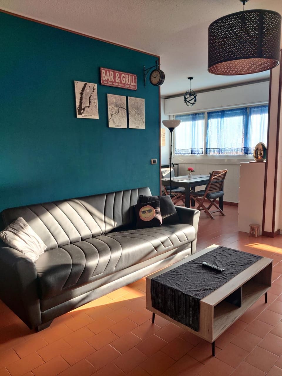 Communal lounge/ TV room