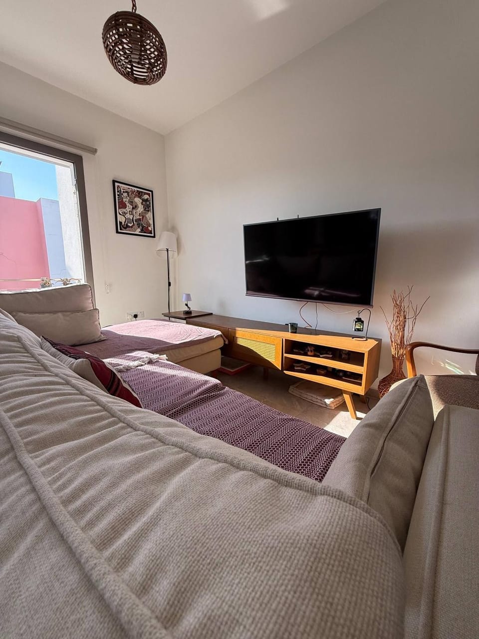 Communal lounge/ TV room, Bed, TV and multimedia, Bedroom