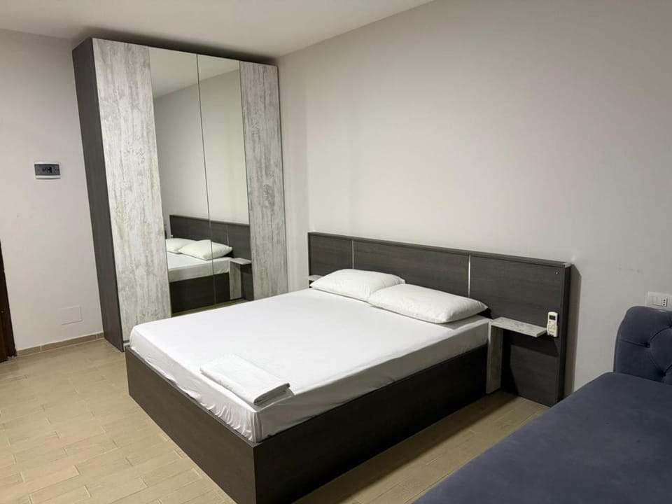 Bed, Bedroom, wardrobe