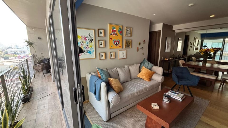 Living room, Dining area