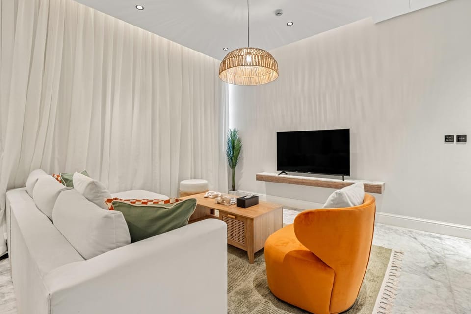 Communal lounge/ TV room, Living room