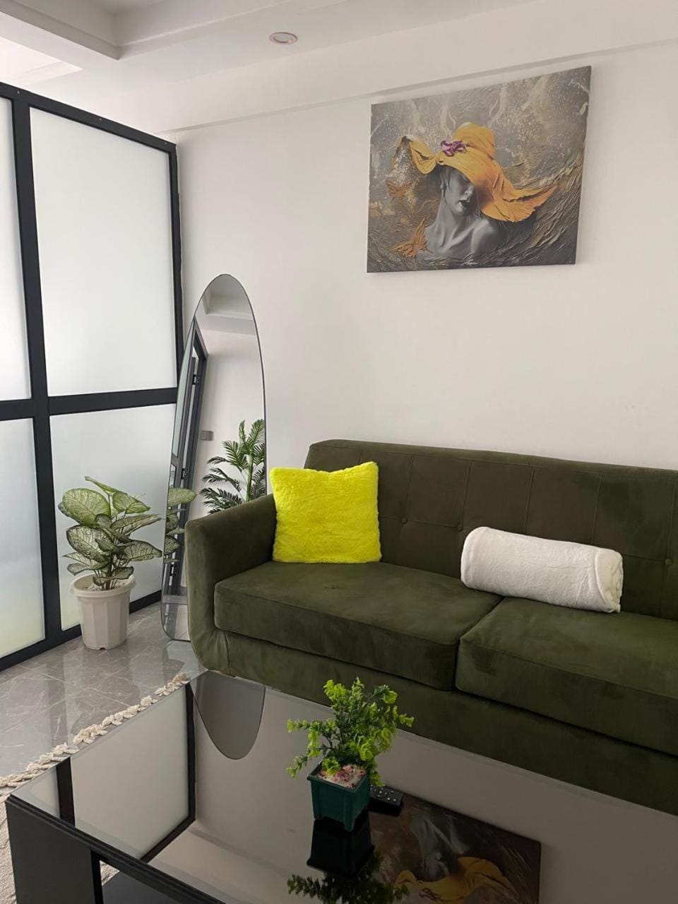 1 bedroom furnished apartment for let in Kileleshwa Apartment in Nairobi County