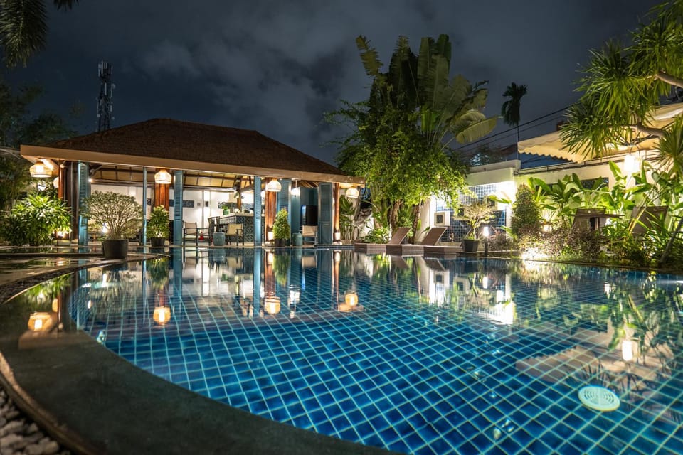 Pool view, Swimming pool
