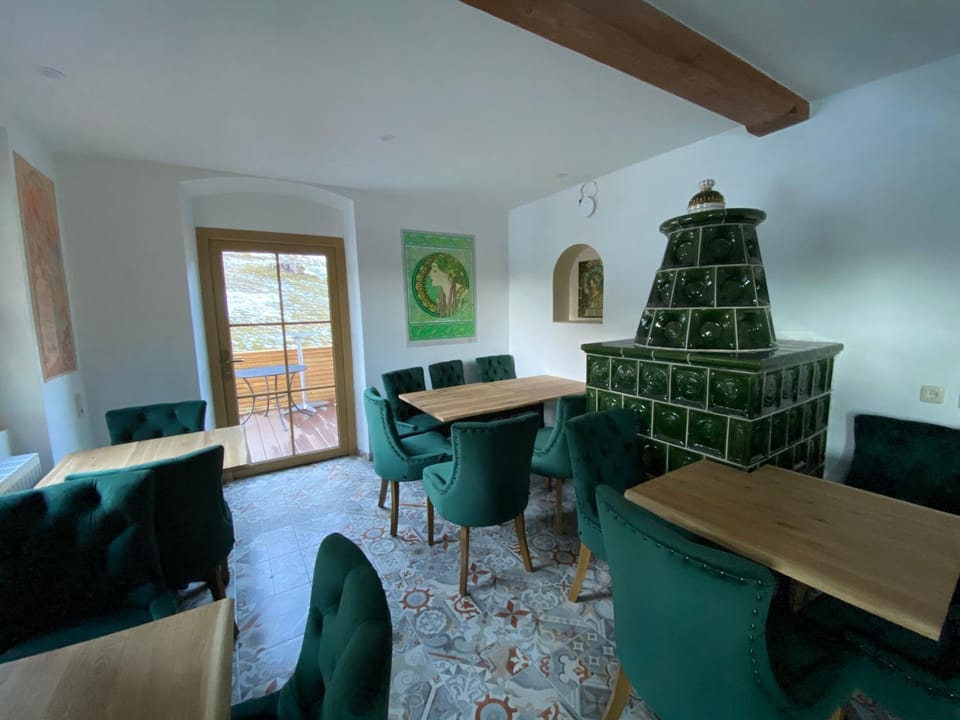 Seating area
