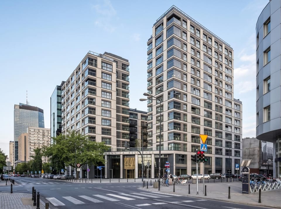 Property building, Day, Neighbourhood, City view, Street view, Location, Parking