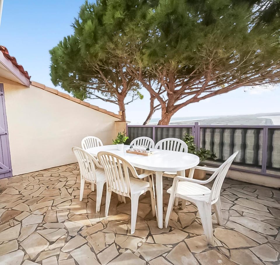 Appartement confortable avec parking et terrasse Apartment in Leucate