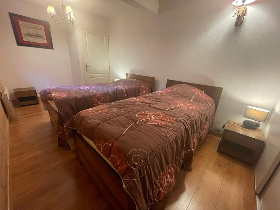 Appartement cosy à Pra-Loup 1600, 2 chambres, terrasse, parking - FR-1-165A-206 Apartment in Uvernet-Fours