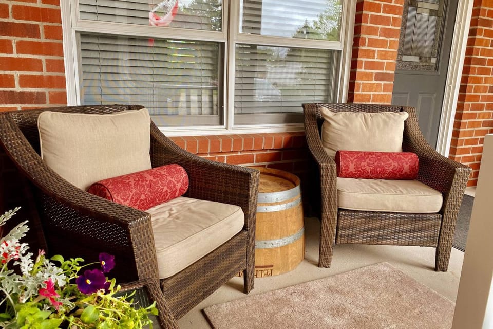 Patio, Balcony/Terrace, Seating area