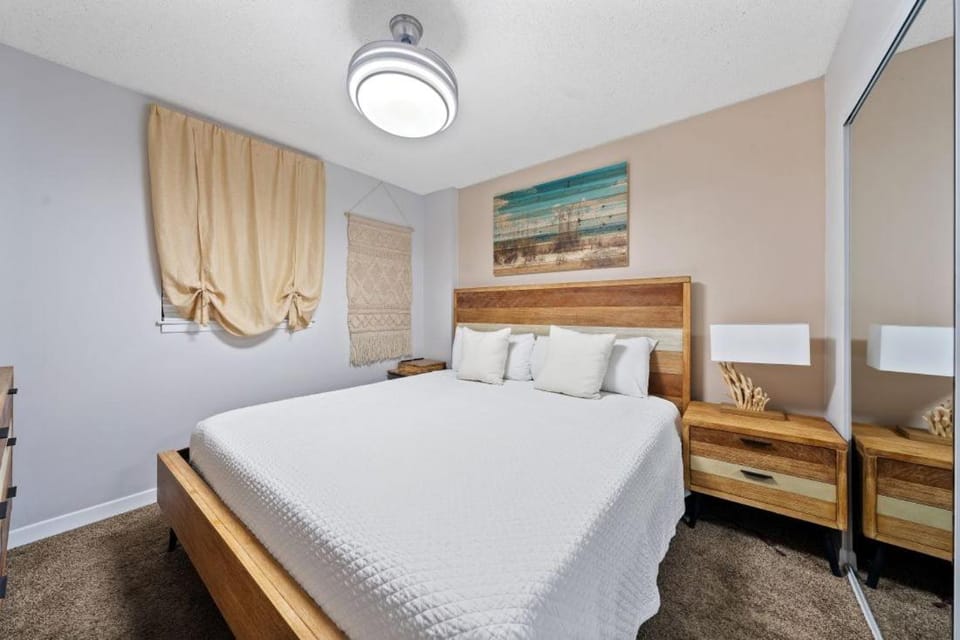 Boardwalk 184 by Youngs Suncoast Apartment in Gulf Shores