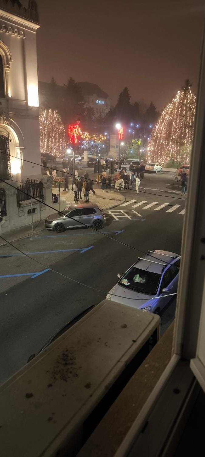 City view, Street view