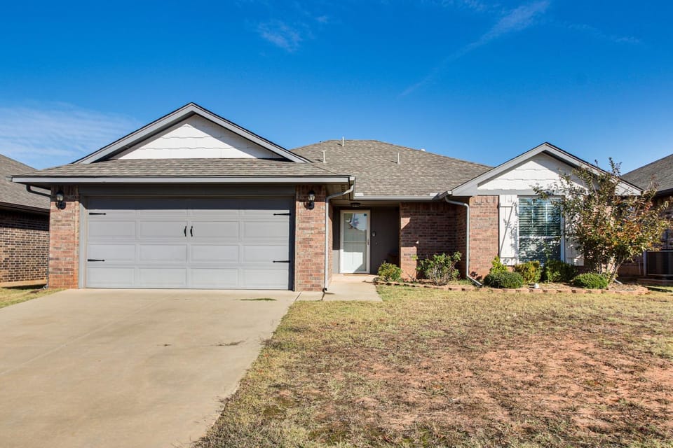 4 Mi to OU Campus & Stadium! Suburban Norman Home House in Norman