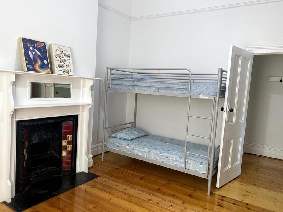 bunk bed