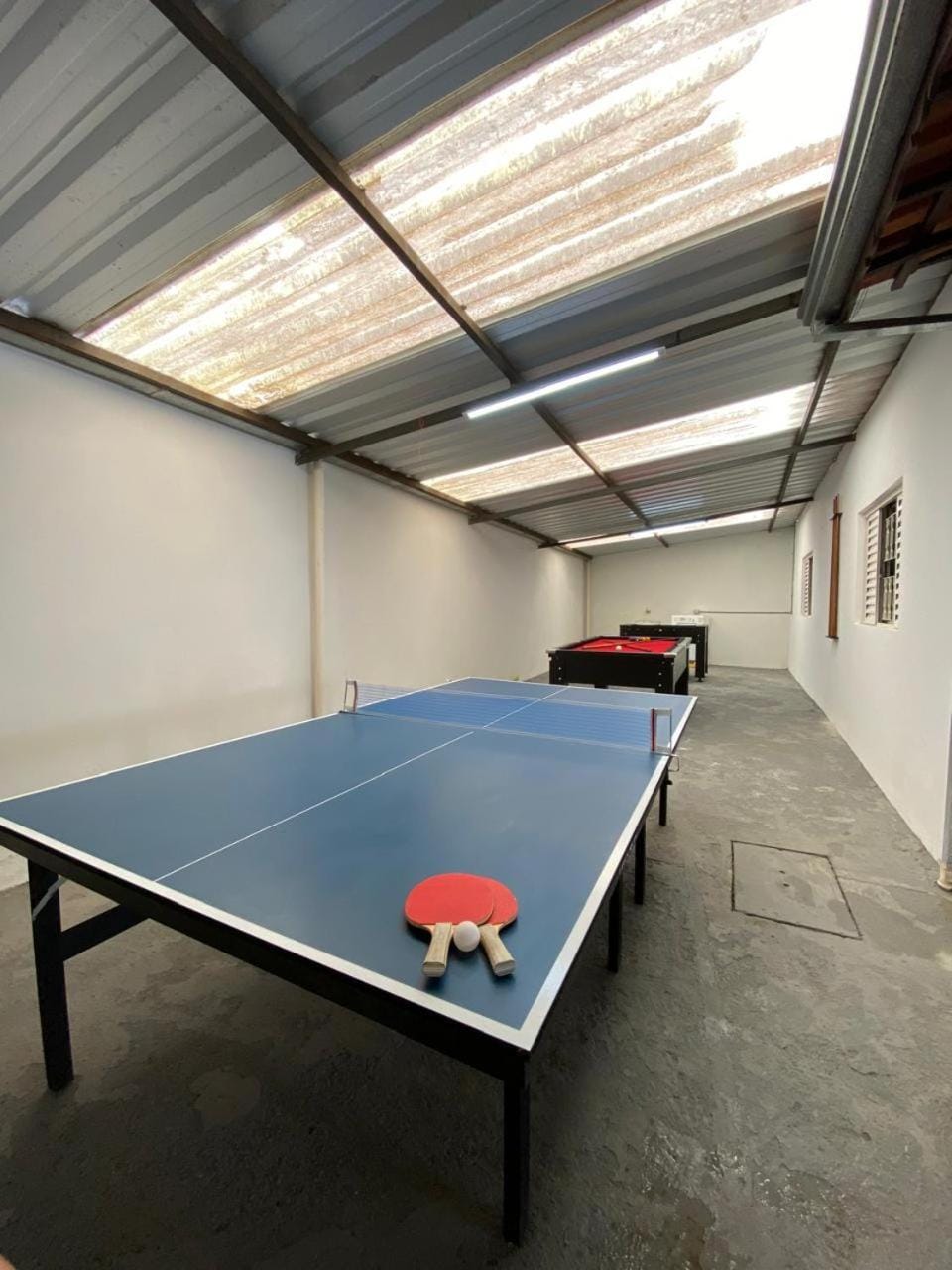 Game Room, Table tennis