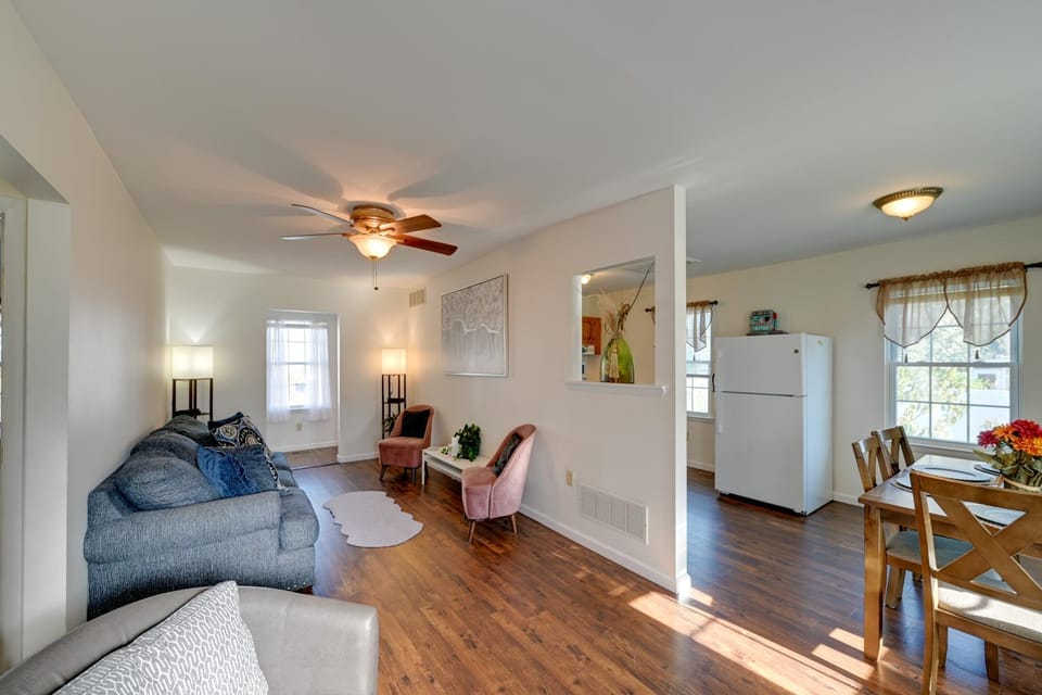 Walk to Wildwood Beach: Family Retreat w/ Yard! House in Wildwood