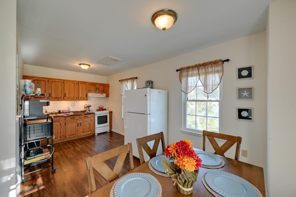 Walk to Wildwood Beach: Family Retreat w/ Yard! House in Wildwood