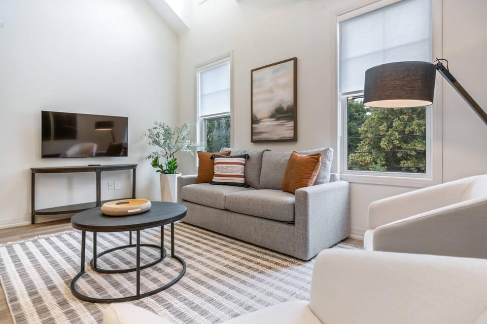 TV and multimedia, Living room, Photo of the whole room, Seating area