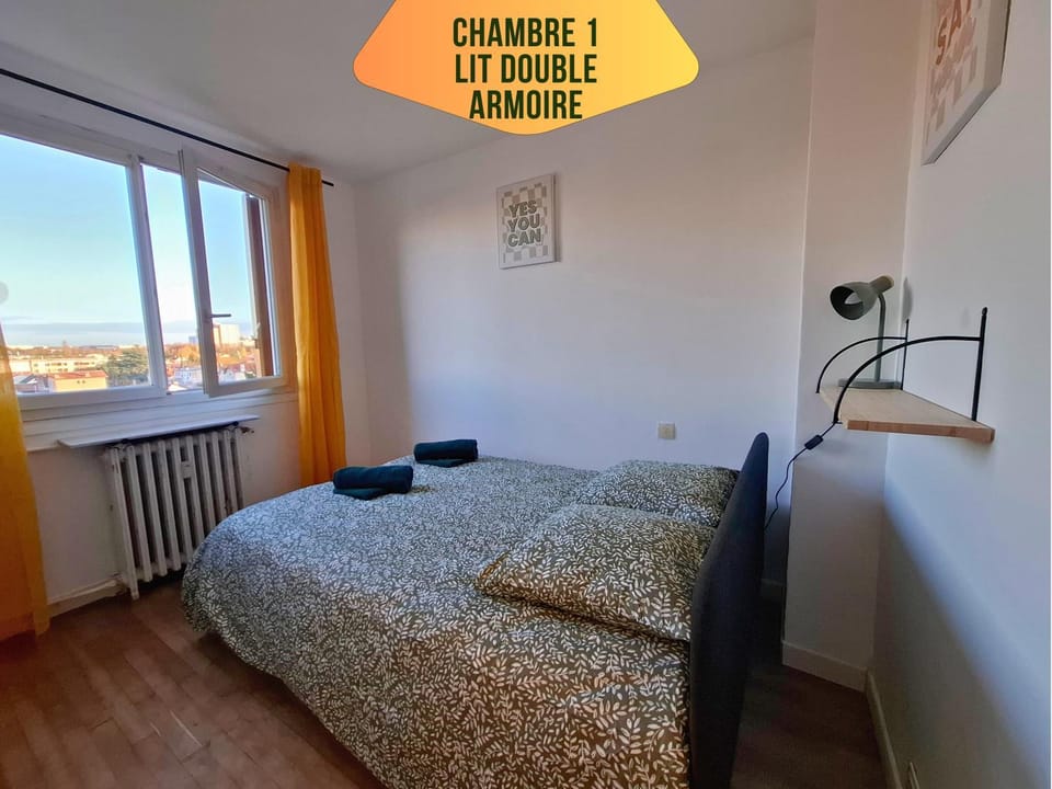 Bed, Photo of the whole room, Bedroom, internet