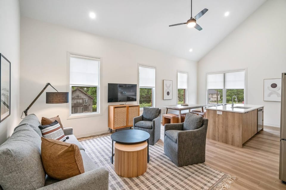 TV and multimedia, Living room, Seating area