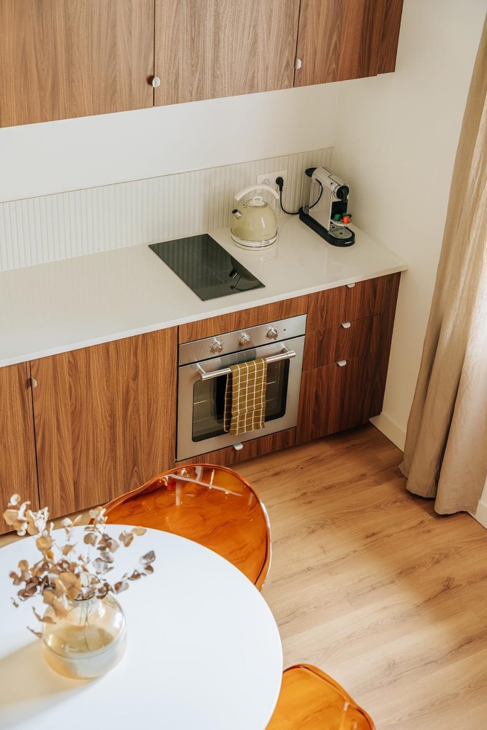 Appartement centre village Tavel Apartment in Rochefort-du-Gard