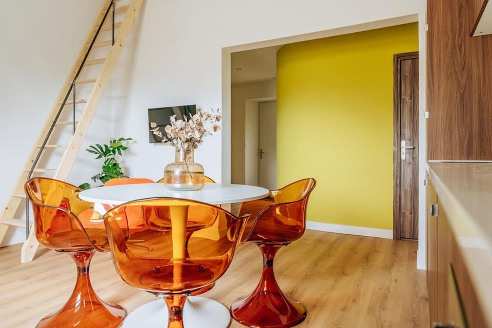 Appartement centre village Tavel Apartment in Rochefort-du-Gard
