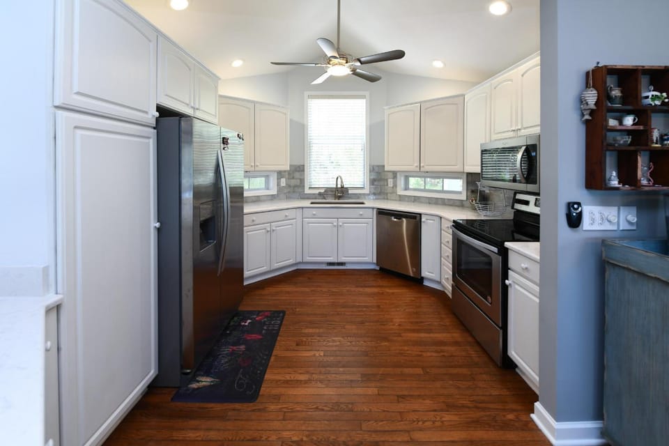 Raycliff at the Beach House in Surfside Beach