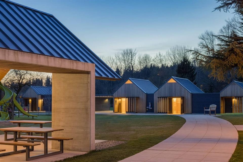 Toilet, Off site, Beach, Area and facilities