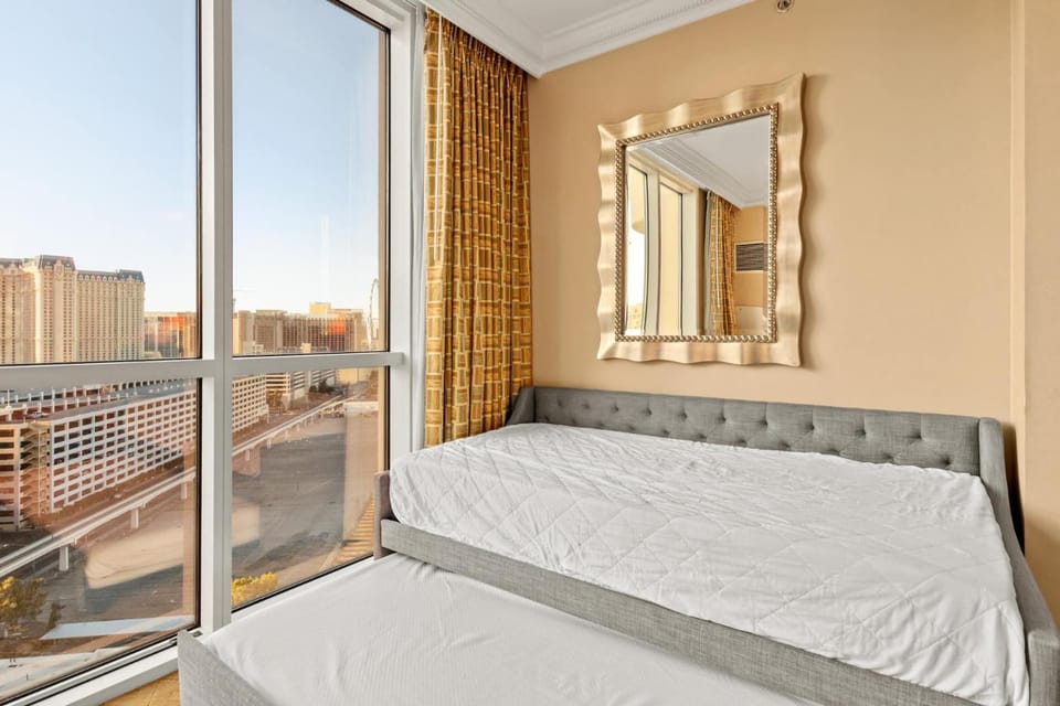 Private MGM Signature Studios Apartment hotel in Las Vegas Strip