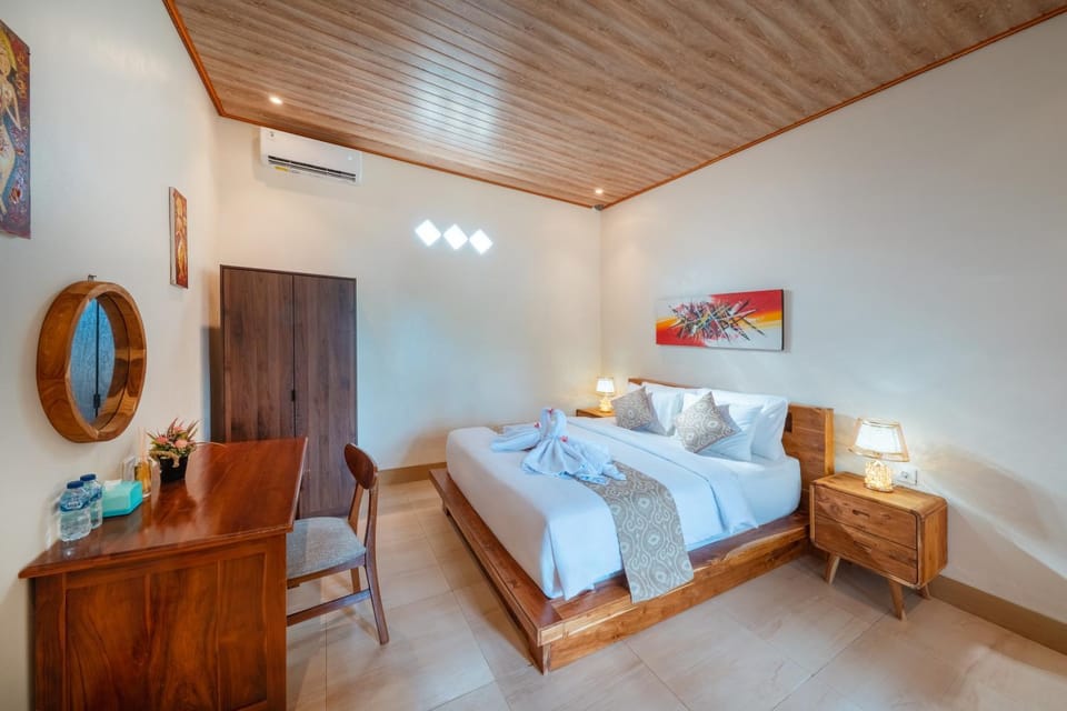 Bed, Photo of the whole room, Bedroom, wardrobe, air conditioner
