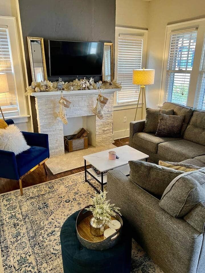 Owen Bungalow II - OKC Paseo - HOT TUB & Fire Pit House in Oklahoma City